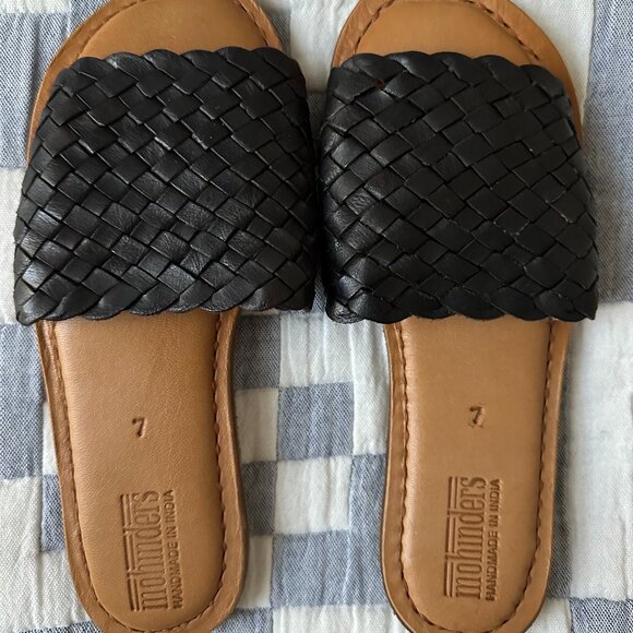 NWOT Mohinders Leather and Gum Woven Sandal Size 7 (fits like a size 6.5) Black - Picture 2 of 4